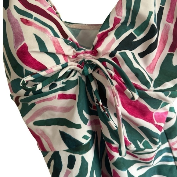 New! Summersalt The Cinched One-Piece - Picture 7 of 10